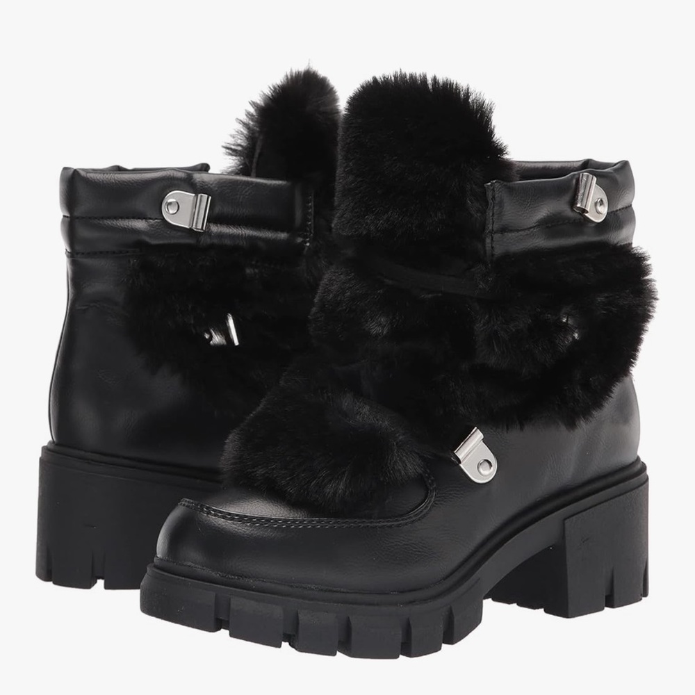 XOXO Women's Odonna Fashion Boot